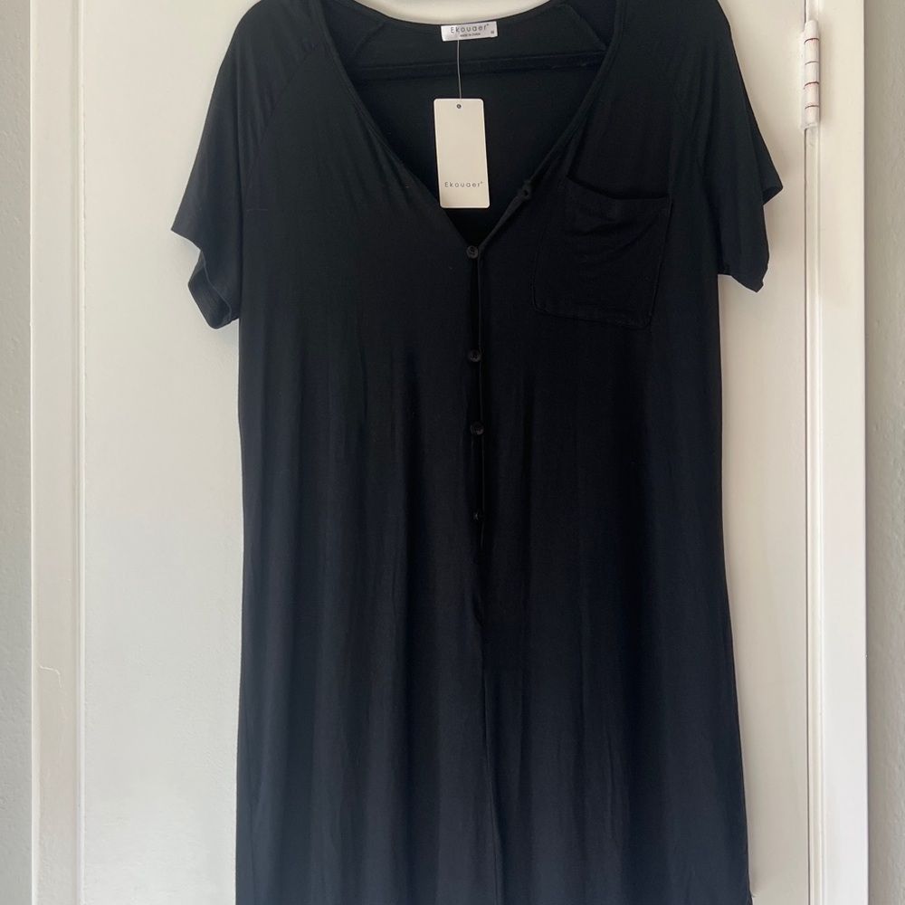 Ekouaer Black Short Sleeve Button Down Jersey knit dress